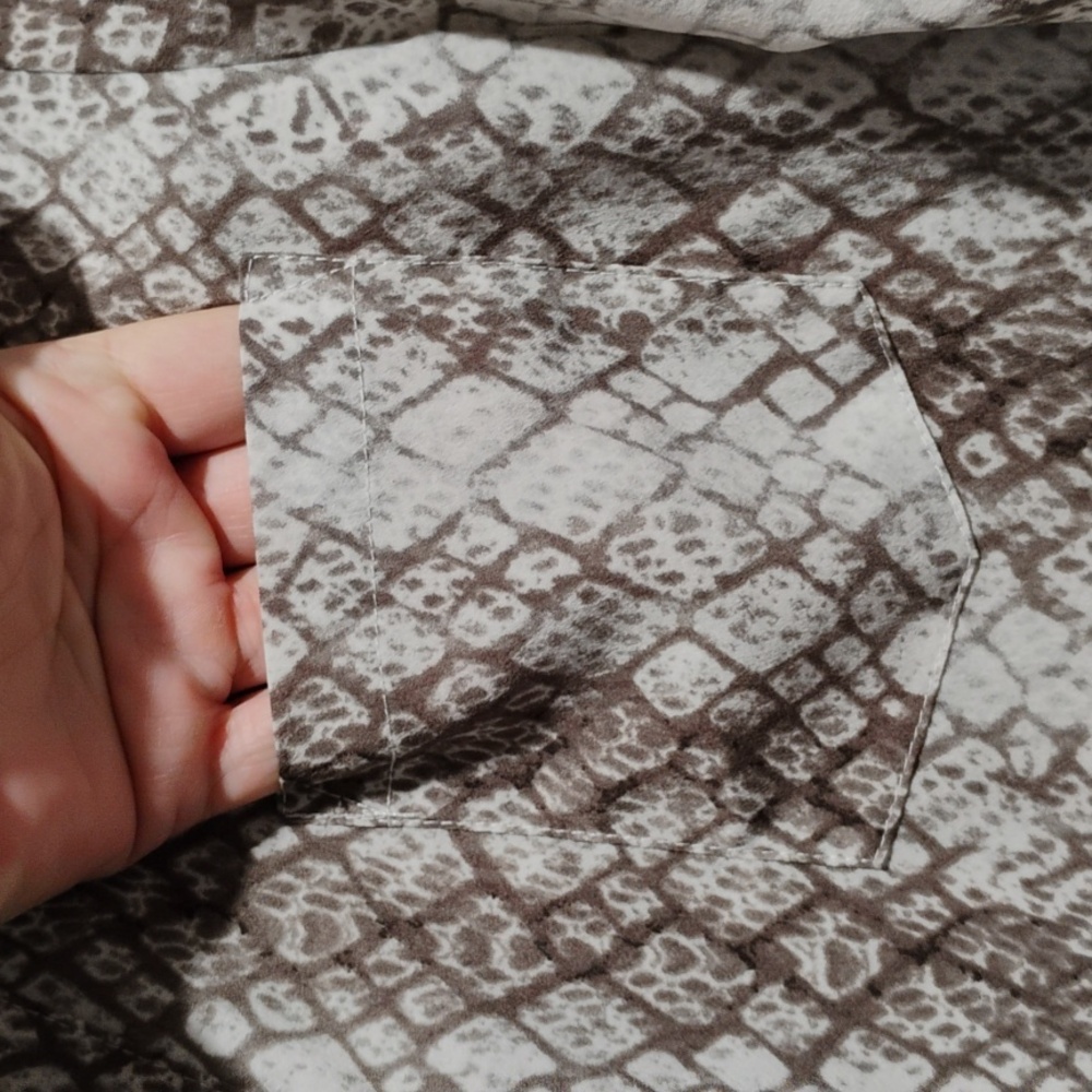 Nwot Apt. 9 Button Up Snakeskin Print Hi Lo Blous… - image 4